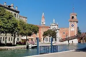 Venetian Dream Hotel